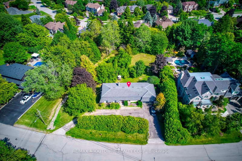 1310 Beaufort Dr, Burlington, L7P 4V9 | Image 3