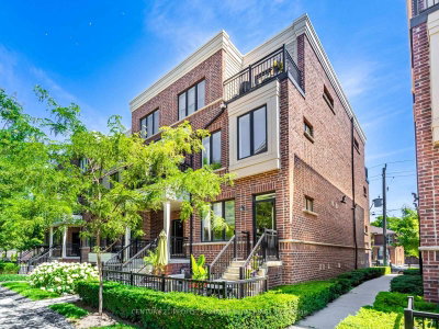 Townhouse sold at 32-120 Twenty Fourth Street, Toronto, Ontario, M8V 0B9 - Long Branch - MLS: W12381159