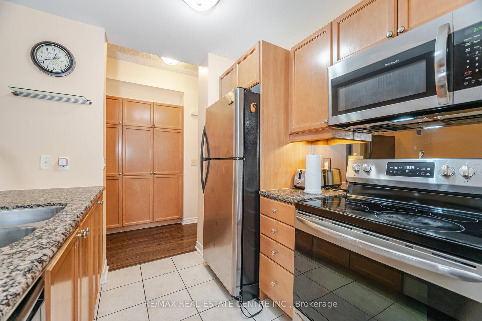 Listing Image 13