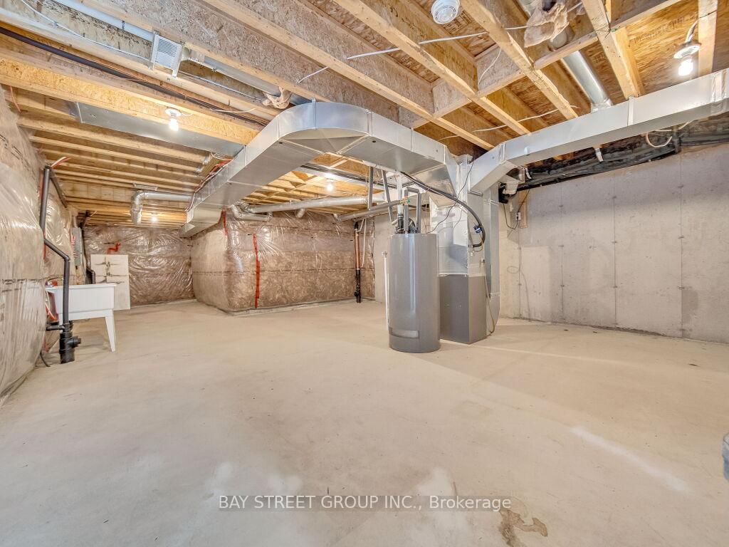 Listing Image 41
