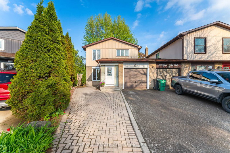 3017 Glace Bay Rd, Mississauga, L5N 2J9 | Image 2