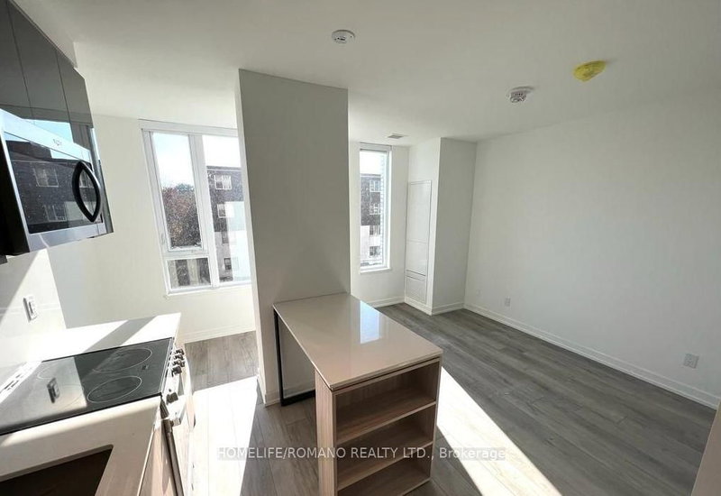 205 - 11 Maryport Ave, Toronto, M3M 0E2 | Image 2