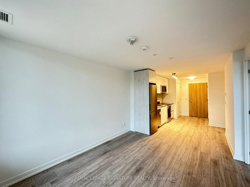 211 - 11 Maryport Ave, Toronto, M3M 0E2 | Image 3