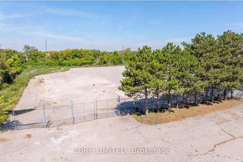 201 Speers Rd, Oakville, L6K 0H5 | Image 2