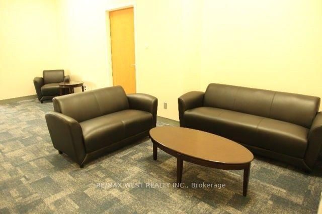 1-3 - 205 Export Blvd W, Mississauga, L5S 1Z2 | Image 3