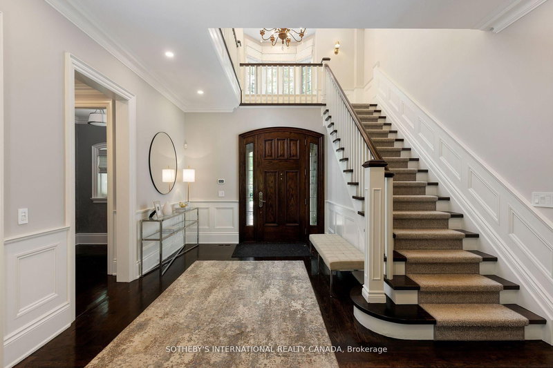 67 Kingsway Cres, Toronto, M8X 2R5 | Image 2