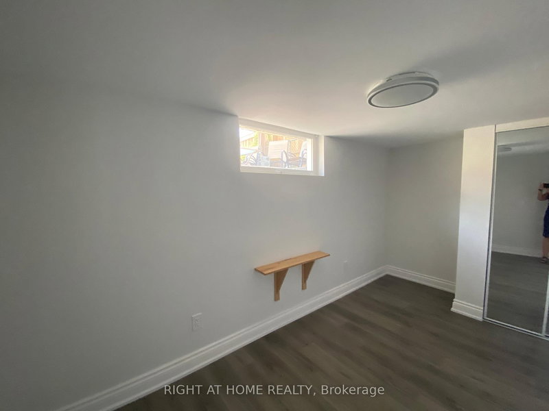 Bsmt - 9 Snowood Crt, Toronto, M3N 1E7 | Image 3