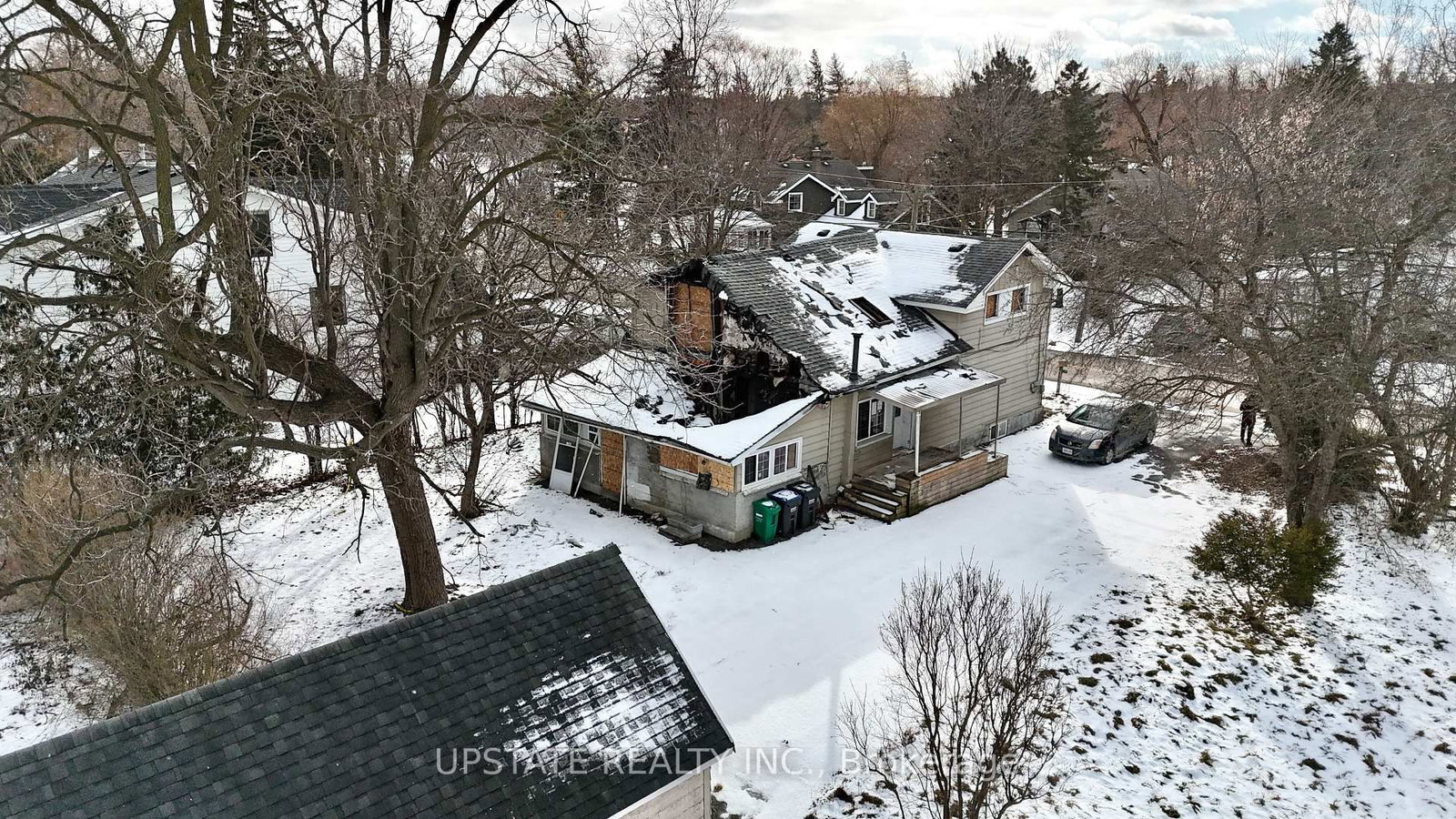Listing Image 7