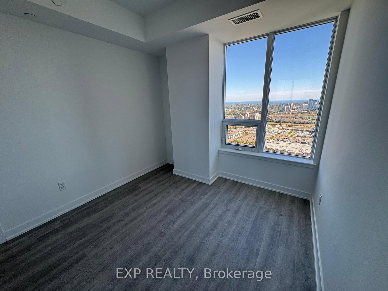 5105 Hurontario Street, Unit 3204 - Photo 11