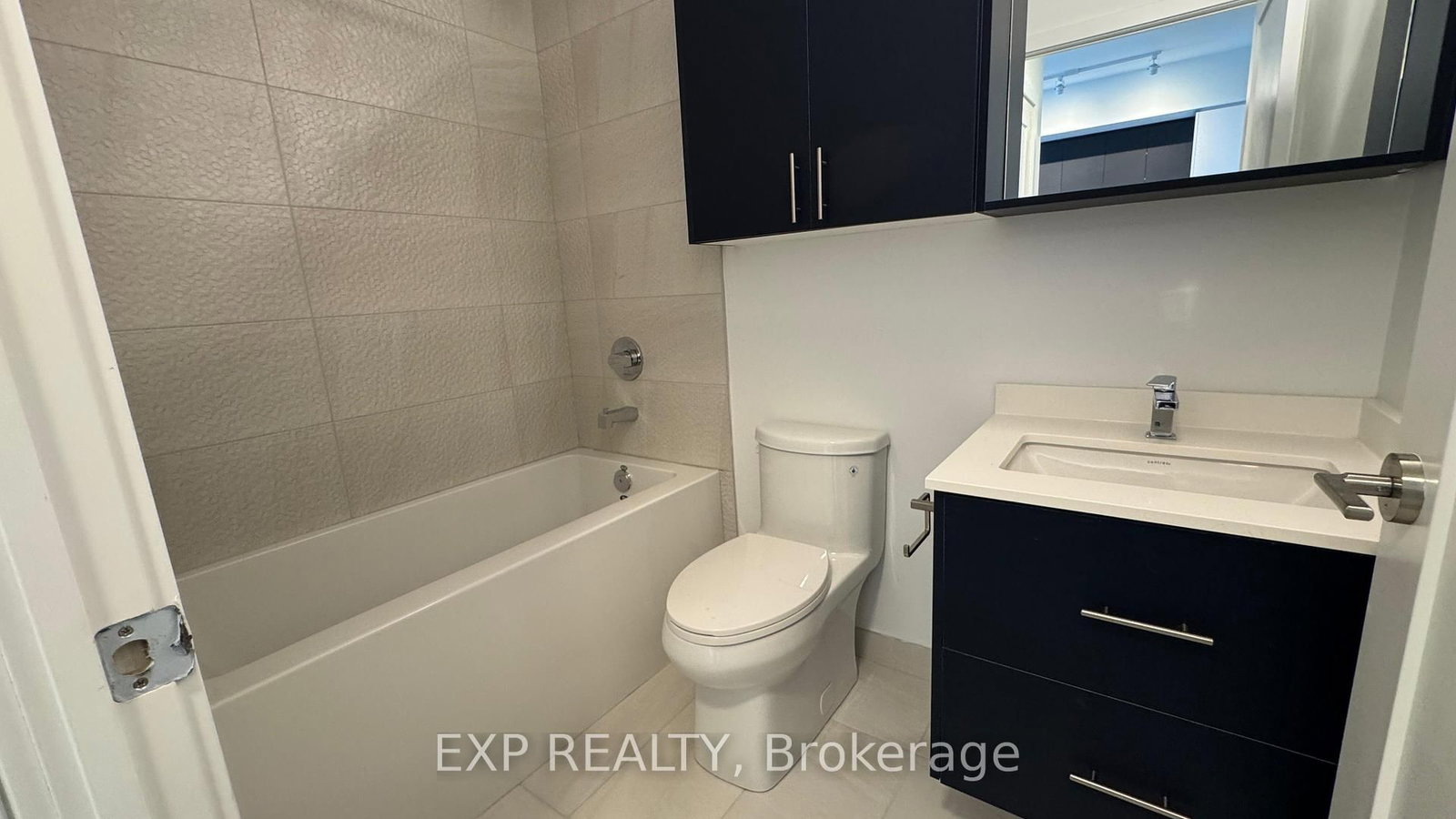 5105 Hurontario Street, Unit 3204 - Photo 15