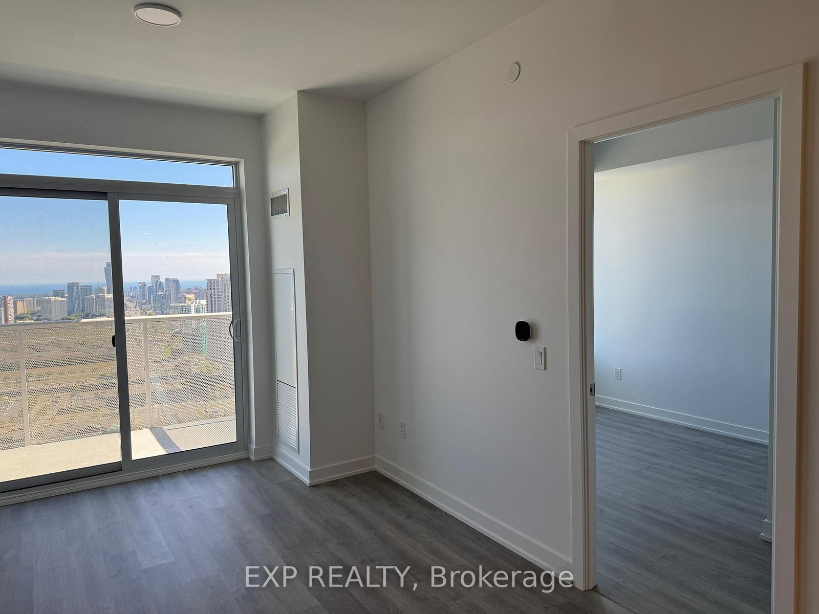 5105 Hurontario Street, Unit 3204 - Photo 8