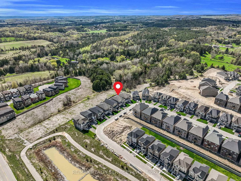 67 James Walker Ave, Caledon, L7C 4M8 | Image 3