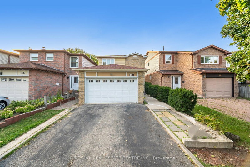 44 Abelard Ave, Brampton, L6Y 2K8 | Image 2