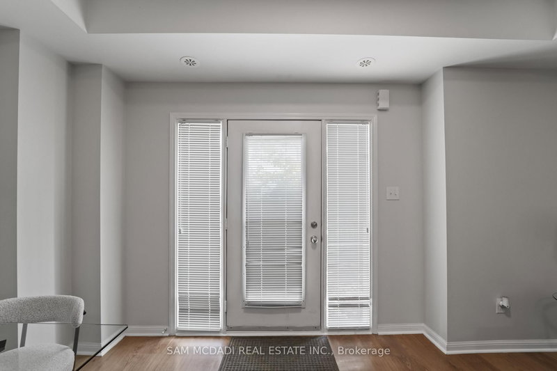 8 - 2895 Hazelton Pl, Mississauga, L5M 0S3 | Image 3