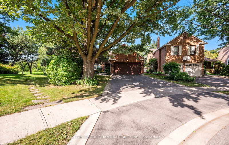 4008 Powderhorn Crt, Mississauga, L5L 3C4 | Image 2