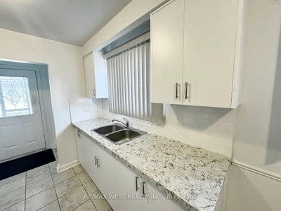 25 Bimini Crescent — photo 3