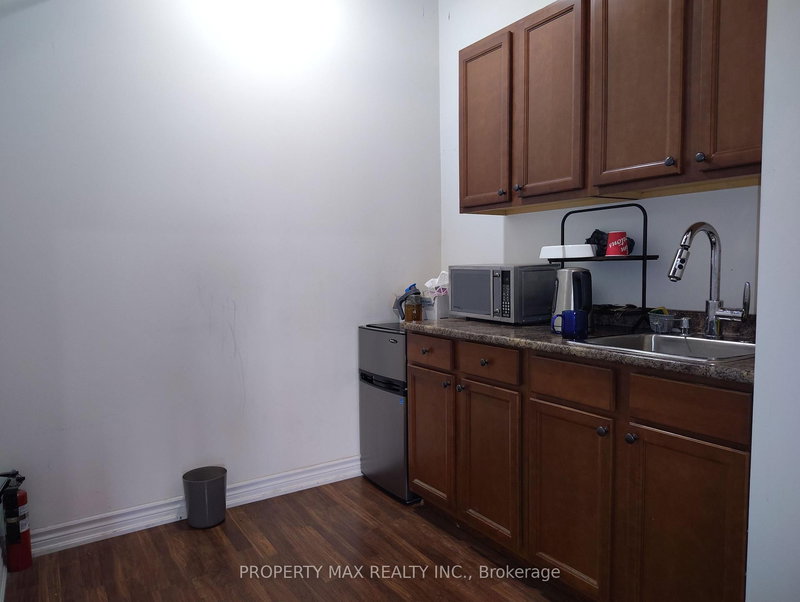 12 - 70 Delta Park Blvd, Brampton, L6T 5E9 | Image 3