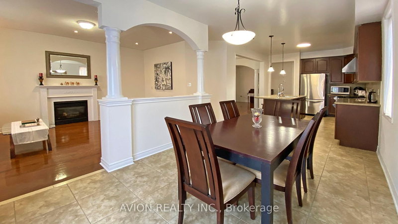 5173 Churchill Meadows Blvd, Mississauga, L5M 8B7 | Image 2