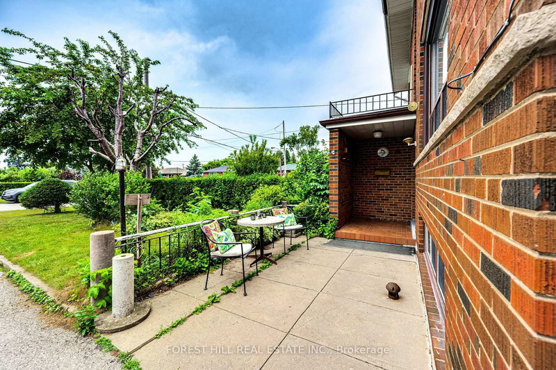 73 Talent Cres, Toronto, M9M 2N5 | Image 2