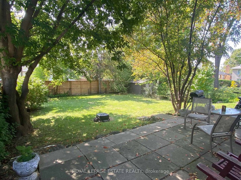 3989 Bloor St W, Toronto, M9B 1M2 | Image 3