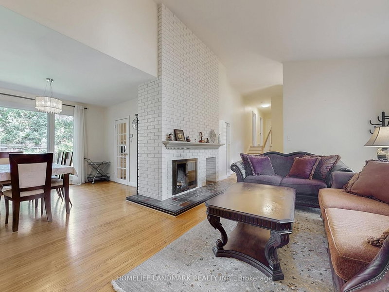 173 Dunwoody Dr, Oakville, L6J 4G5 | Image 3
