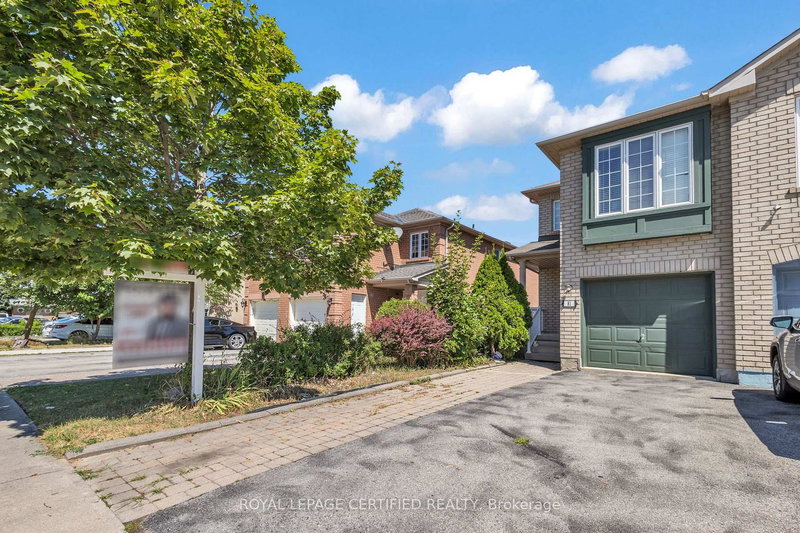 81 Roadmaster Lane, Brampton, L7A 3A8 | Image 3