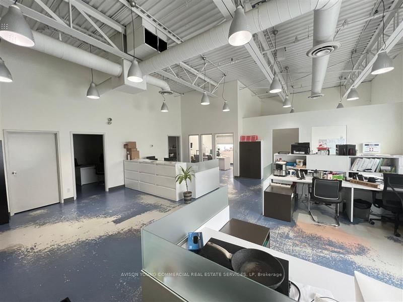 21 Colville Rd, Toronto, M6M 2Y2 | Image 2