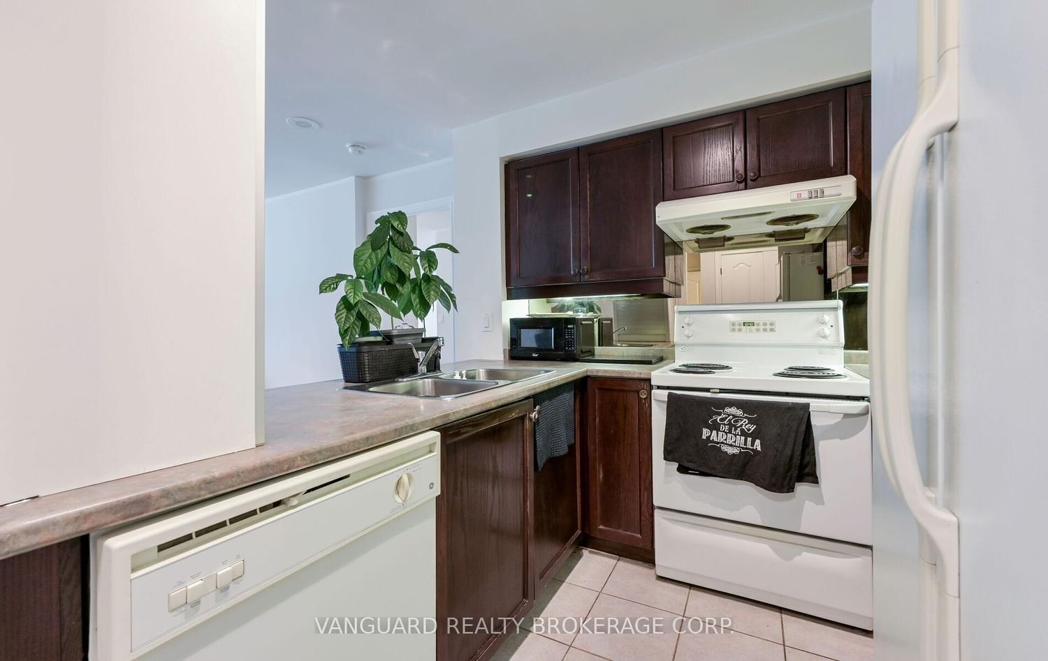 2111 Lake Shore Boulevard W • #606 • Toronto, ON photo 22