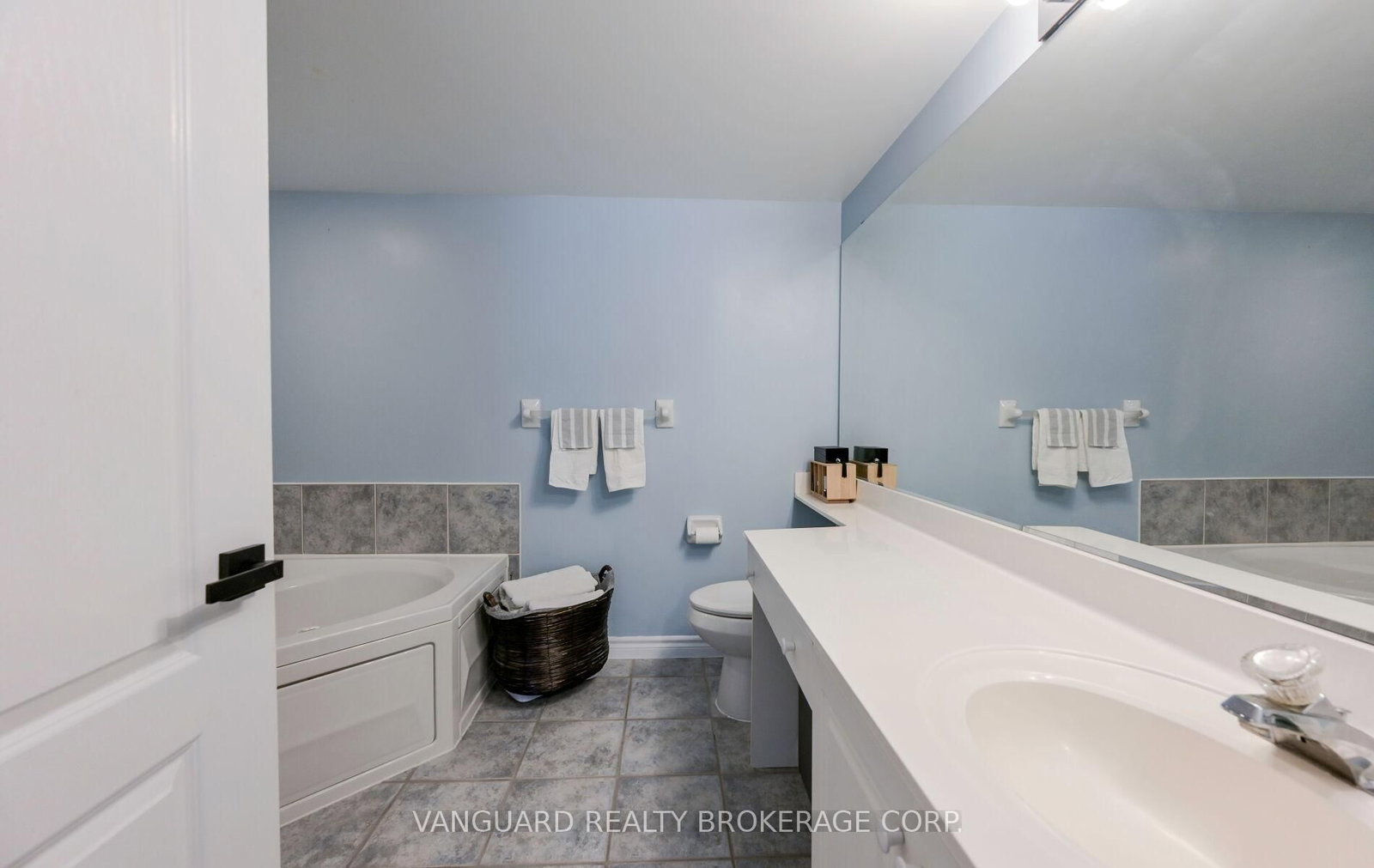 2111 Lake Shore Boulevard W • #606 • Toronto, ON photo 34