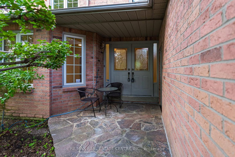 4623 Hewicks Lane, Mississauga, L5M 3L8 | Image 3