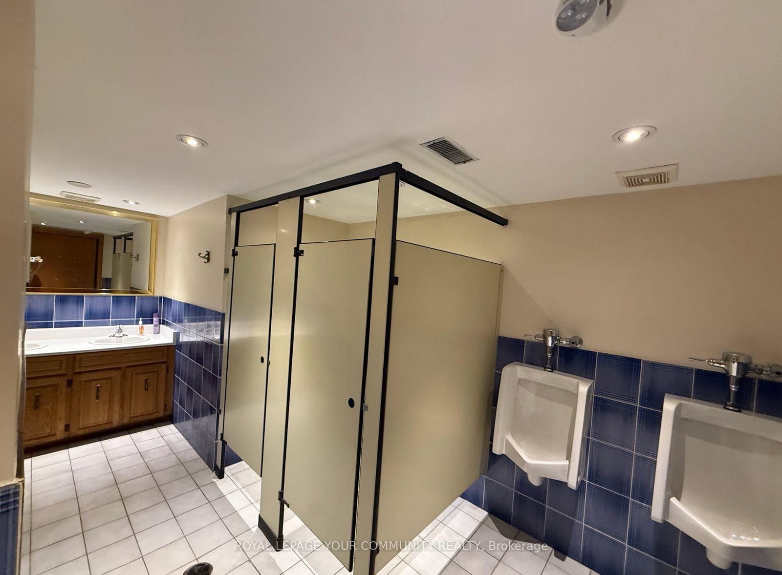 795 Wilson Avenue, Unit 101 - Photo 13