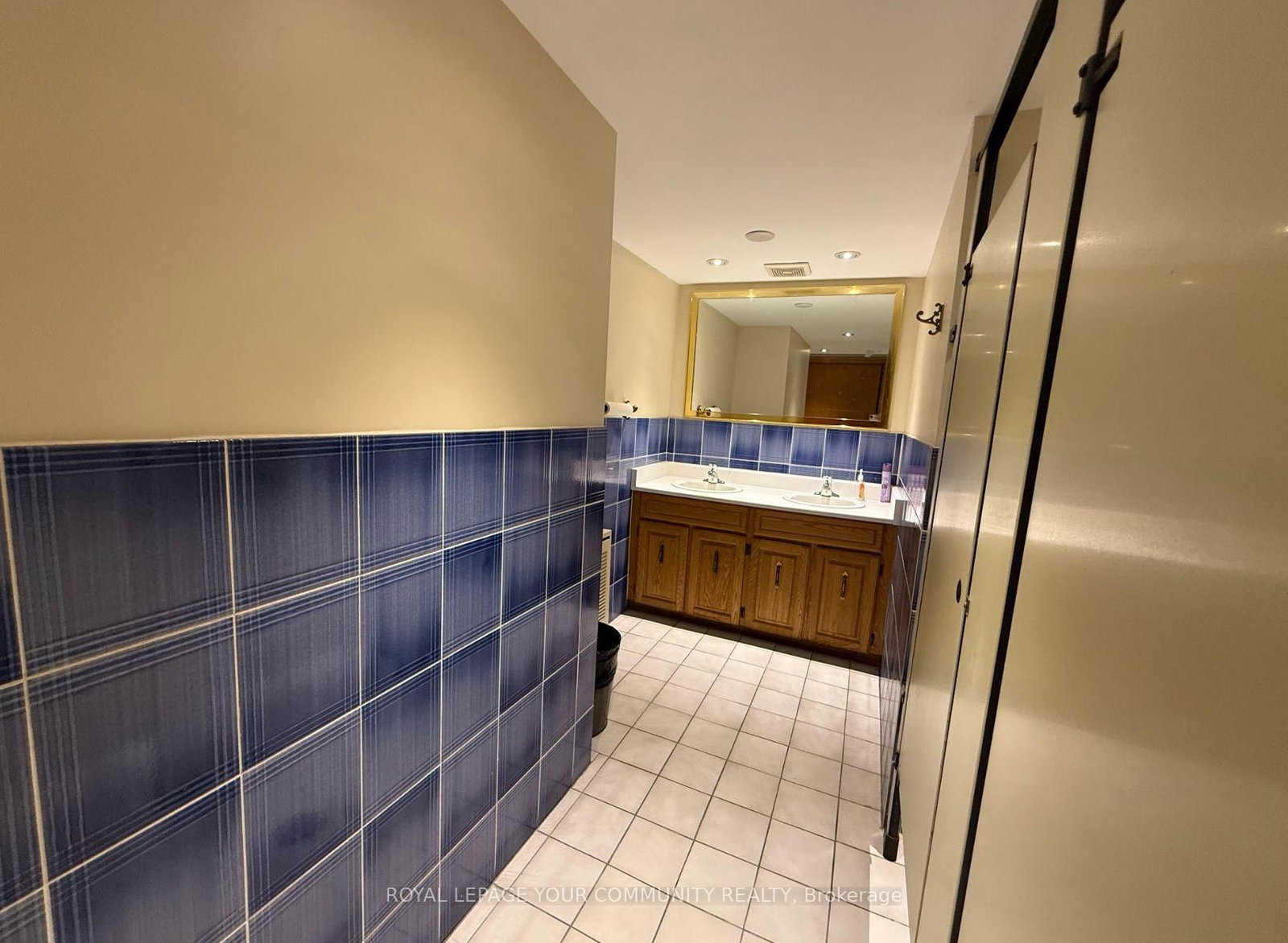 795 Wilson Avenue, Unit 101 - Photo 15