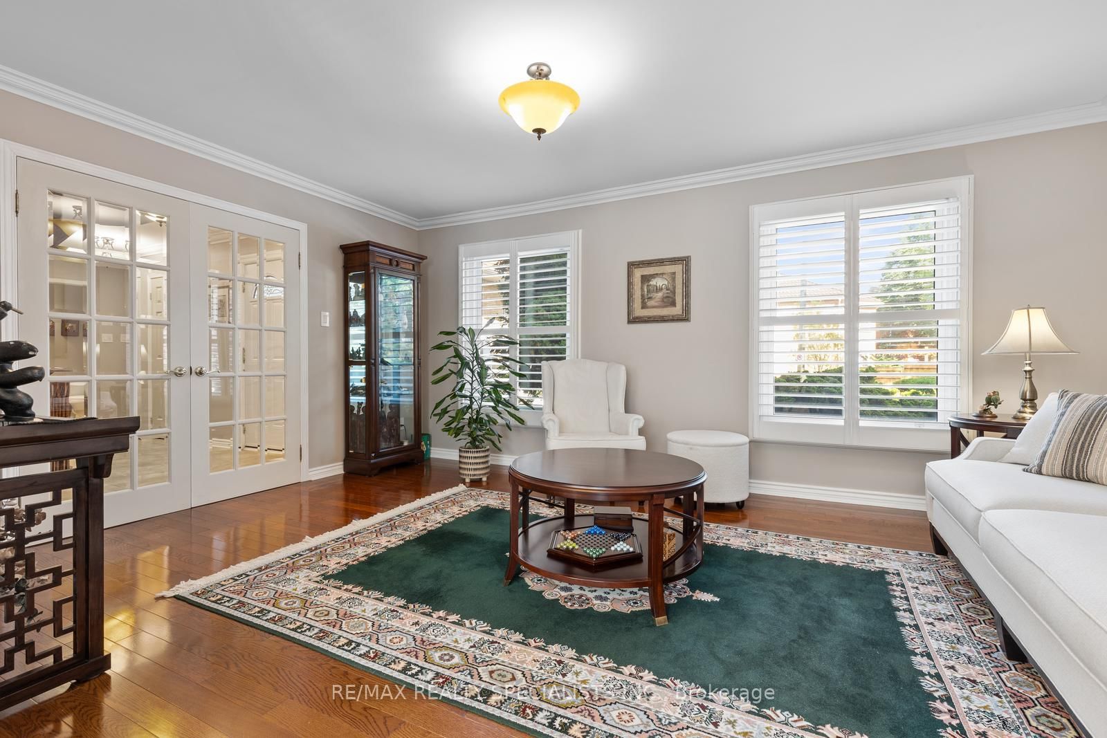 Listing Image 5