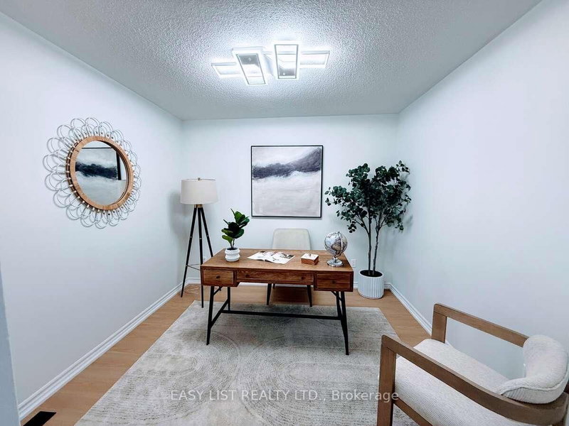 7059 Magistrate Terr, Mississauga, L5W 1E4 | Image 3