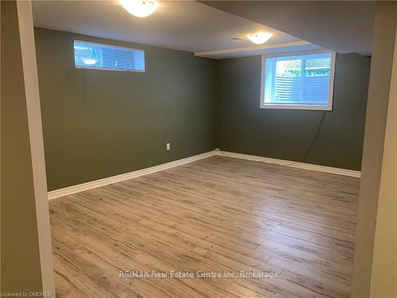 BSMT - 375 MOUNTAINVIEW Dr, Milton, L9T 1W1 | Image 2