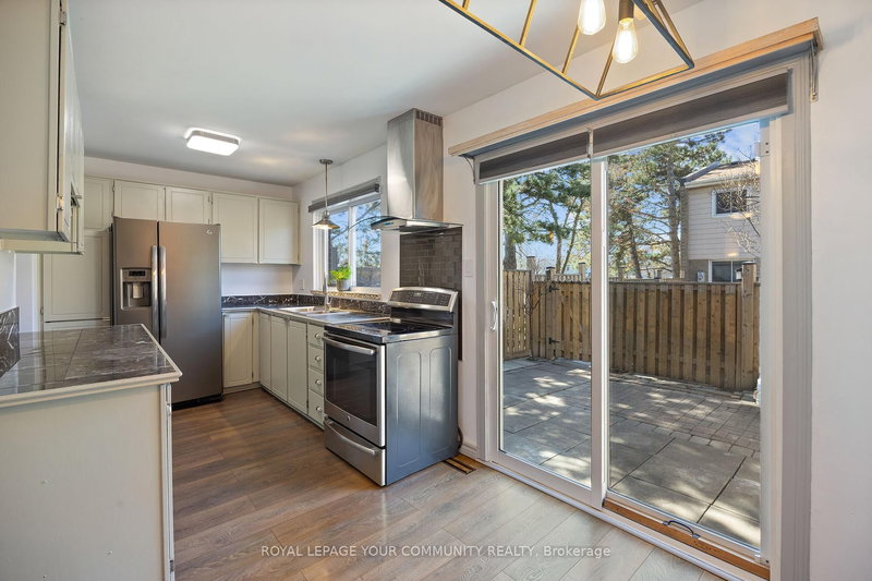 39 - 1020 CENTRAL PARK Dr, Brampton, L6S 3J5 | Image 2