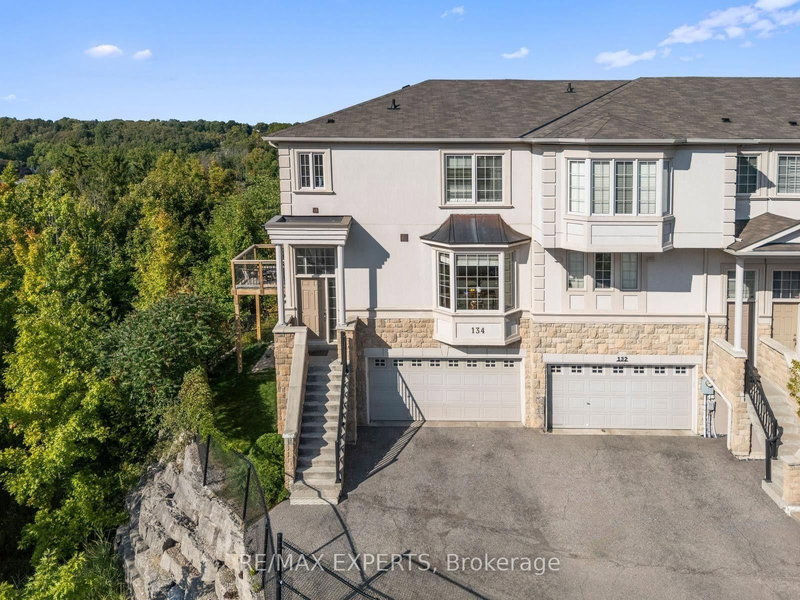 134 Rolling Hills Lane, Caledon, L7E 4E1 | Image 3