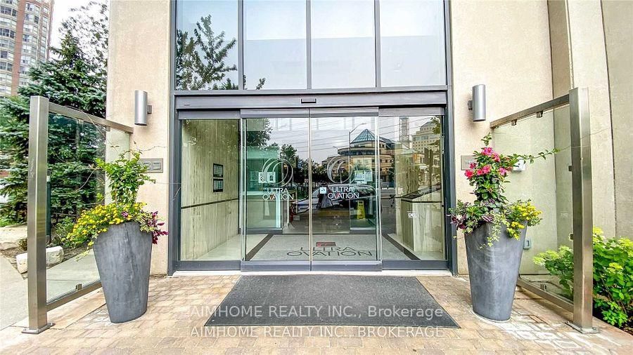 2907 - 330 Burnhamthorpe Road W 2