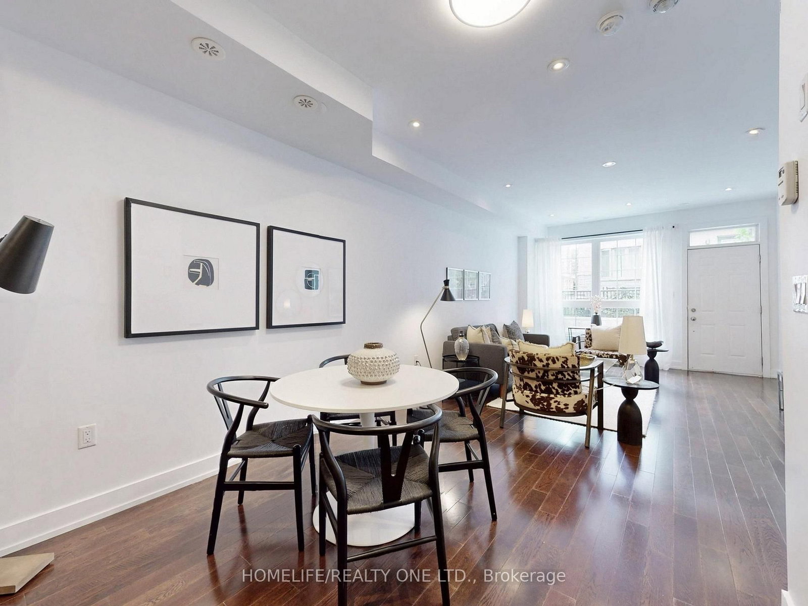 Listing Image 7
