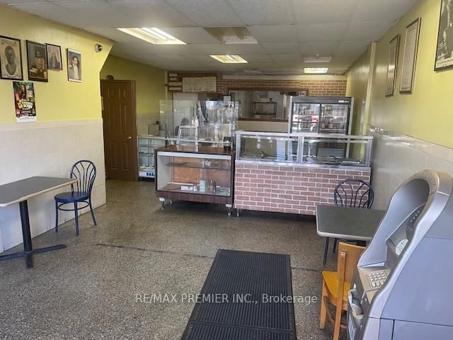 2593 Eglinton Ave W, Toronto, M6M 1T3 | Image 3