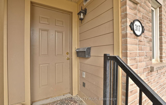 317 - 4975 Southampton Drive, Mississauga | Leased, W12410257 | Condos.ca
