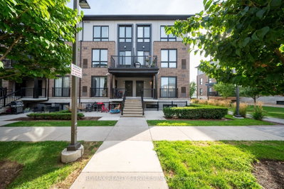 Townhouse sold at 105-1208 Main Street, Milton, Ontario, L9T 9K8 - Dempsey - MLS: W12410582