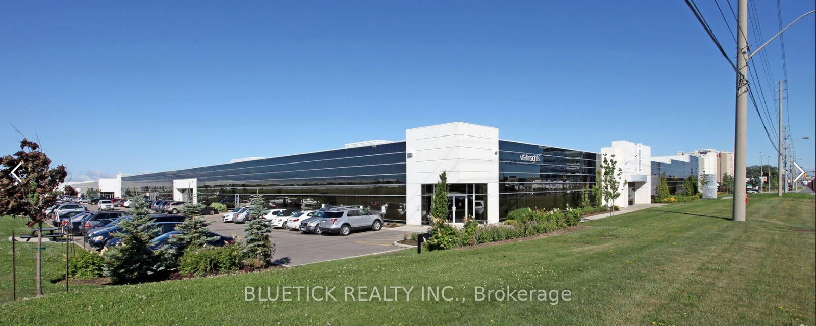 60 Courtneypark Drive W, Unit 4B