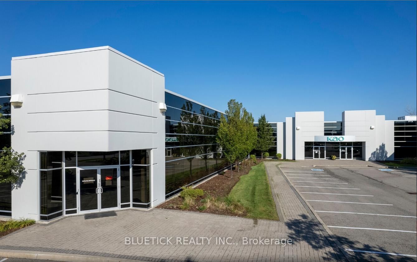 75 Courtneypark Drive W, Unit 2A