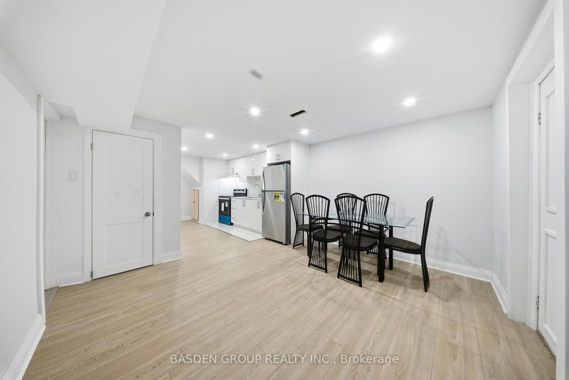 32 Forge Dr, Toronto, M3N 2R3 | Image 3