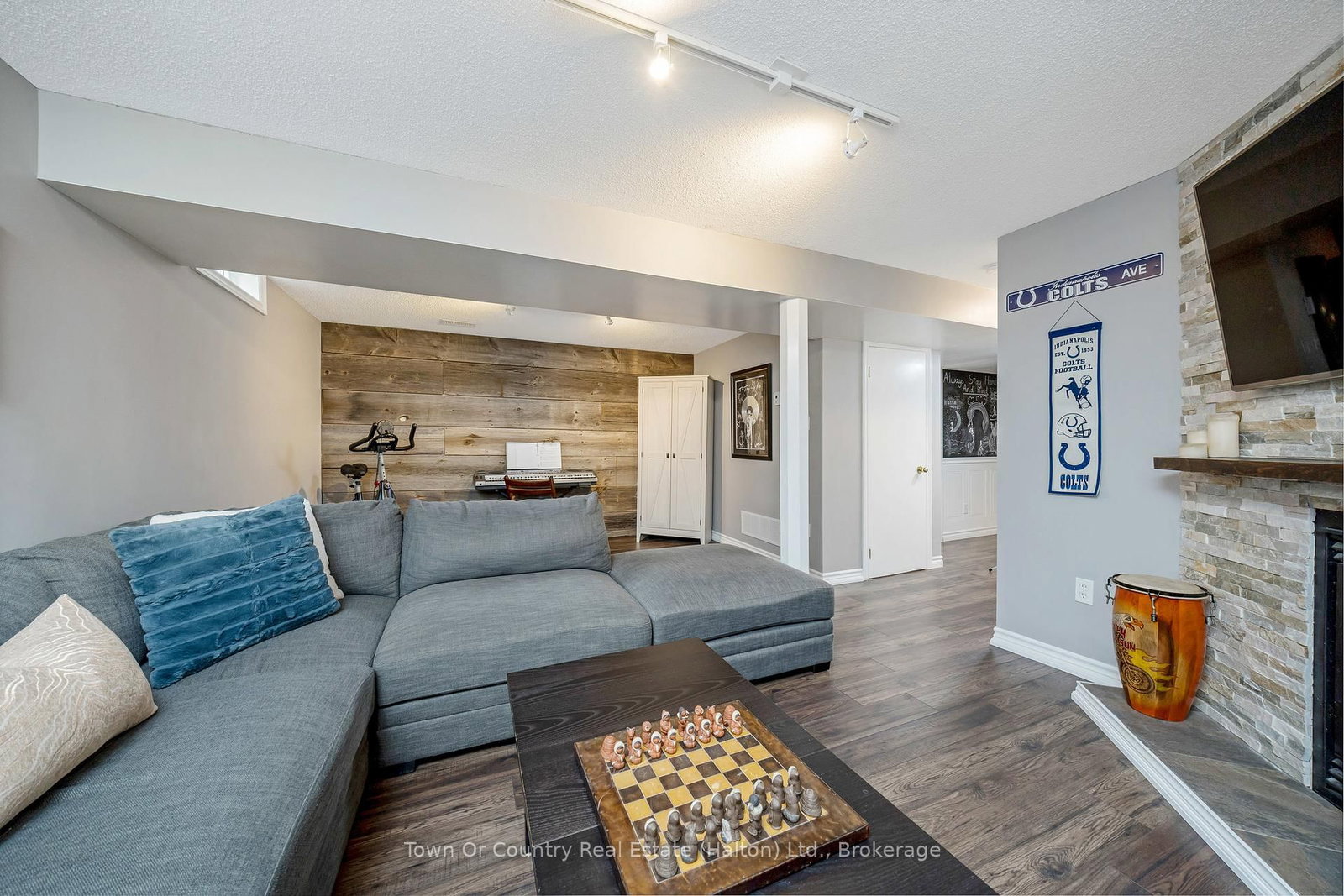 Listing Image 33