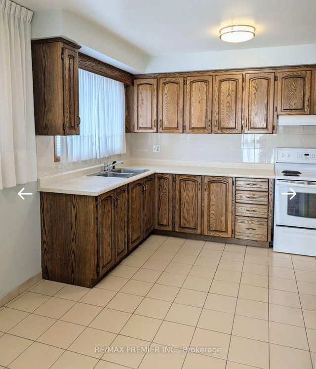 Main Floor - 71 Sorlyn Avenue