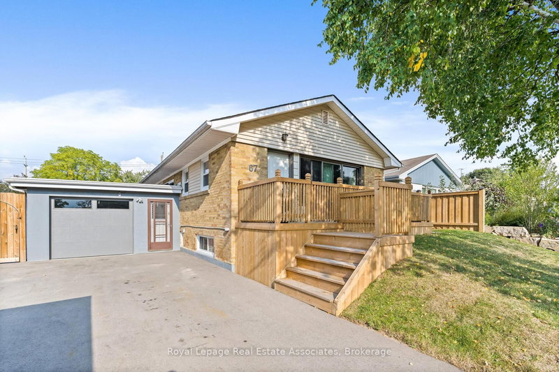 67 Roseford Terr, Halton Hills, L7J 2L2 | Image 2