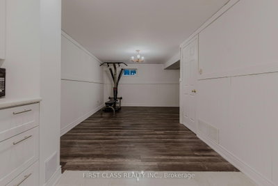 75 Royal Salisbury Way — photo 6