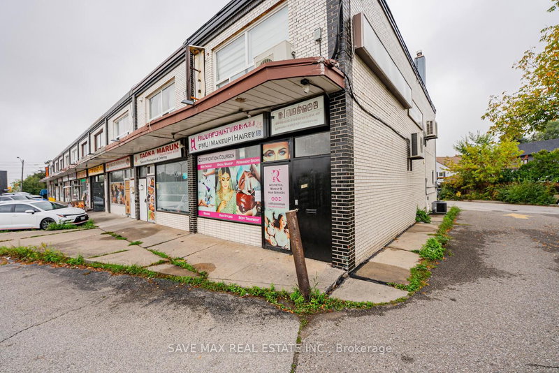 7060 Airport Rd, Mississauga, L4T 2G8 | Image 2